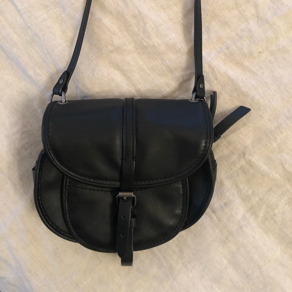 Club Monaco black leather cross body purse